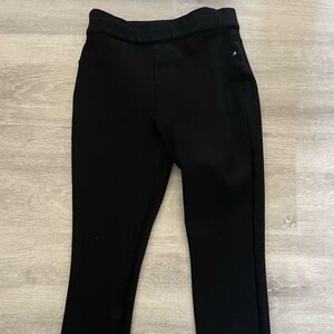 Spanx size medium full length black pants. Tapered leg